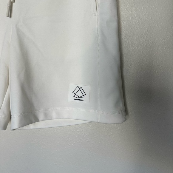 ZARA White Casual Shorts - Picture 2 of 5